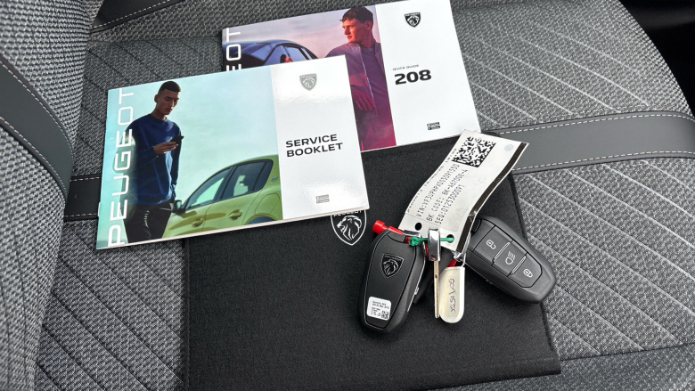 Peugeot 208 1.2 Hybrid 110 Allure 5dr e-DSC6 Petrol Hatchback